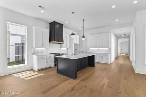 Kitchen - 104 Water St, Madison, MS 39110 photo 6 of 7