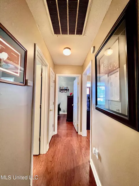 111 Cherry Laurel Cir, Pearl, MS 39208 photo 28