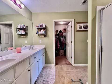 111 Cherry Laurel Cir, Pearl, MS 39208 photo 24