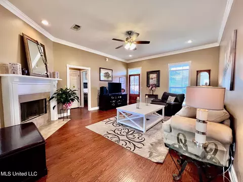 111 Cherry Laurel Cir, Pearl, MS 39208 photo 10