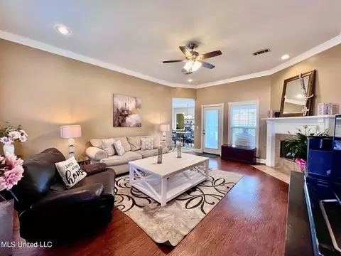 111 Cherry Laurel Cir, Pearl, MS 39208 photo 5
