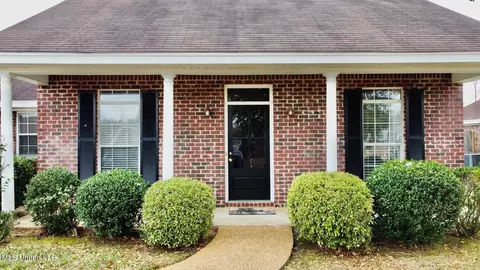 111 Cherry Laurel Cir, Pearl, MS 39208 photo 2