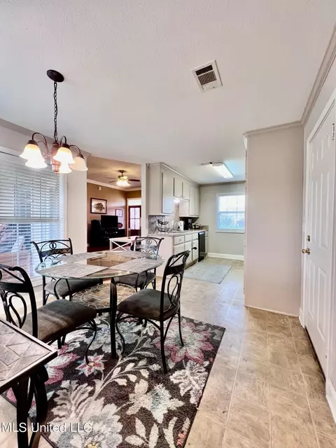 111 Cherry Laurel Cir, Pearl, MS 39208 photo 15