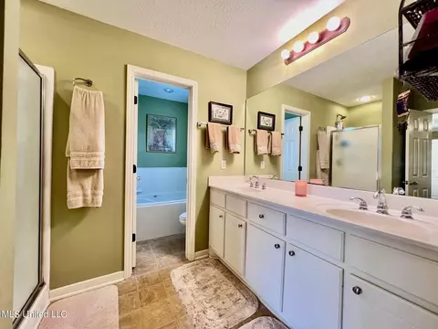111 Cherry Laurel Cir, Pearl, MS 39208 photo 23