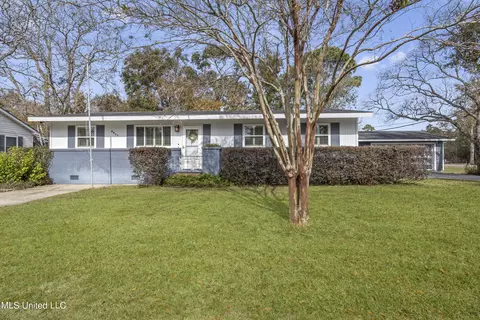 3011 Criswell Ave, Pascagoula, MS 39567