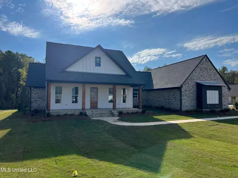 428 Pilot Cir, Brandon, MS 39047