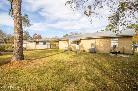325 Ferguson Ave, Long Beach, MS 39560 photo 12