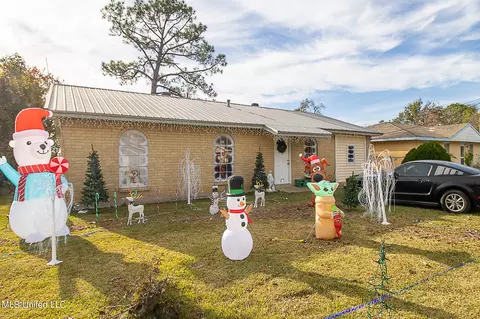 325 Ferguson Ave, Long Beach, MS 39560