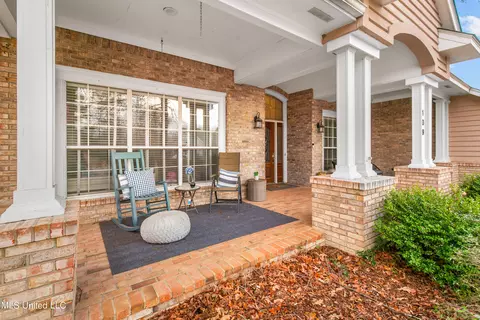 Exterior - 109 Oakbrook Ct, Brandon, MS 39047 photo 6 of 24