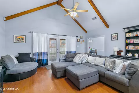 Bedroom - 109 Oakbrook Ct, Brandon, MS 39047 photo 1 of 8