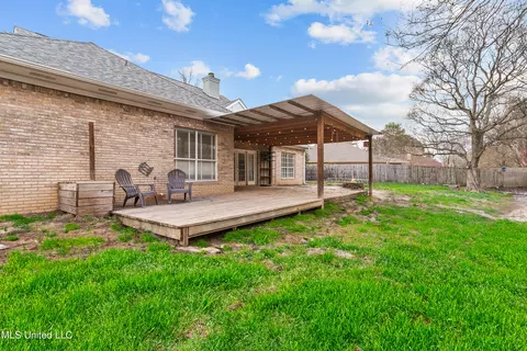Exterior - 109 Oakbrook Ct, Brandon, MS 39047 photo 11 of 24