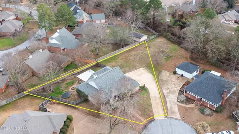 Exterior - 109 Oakbrook Ct, Brandon, MS 39047 photo 22 of 24