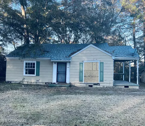 244 Arbor Hills Dr, Jackson, MS 39204