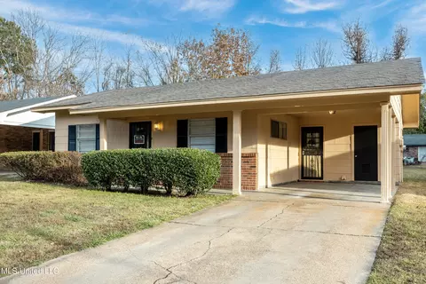 118 James Monroe Pl, Jackson, MS 39213 photo 2