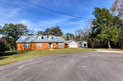 9728 Parkland Ct, Moss Point, MS 39562 photo 3