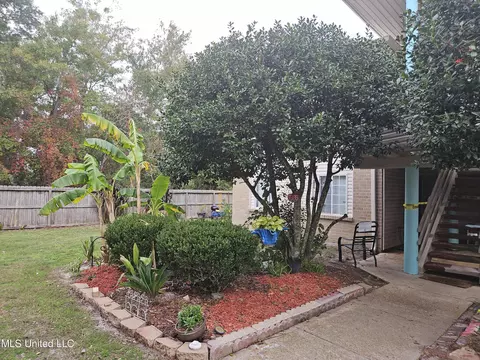245 Mcdonnell Ave #230, Biloxi, MS 39531