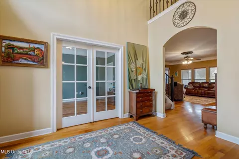 Entry Way - 1174 Greers Landing Dr, Hernando, MS 38632 photo 3 of 4