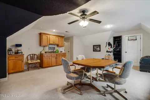 Dining - 1174 Greers Landing Dr, Hernando, MS 38632 photo 3 of 3
