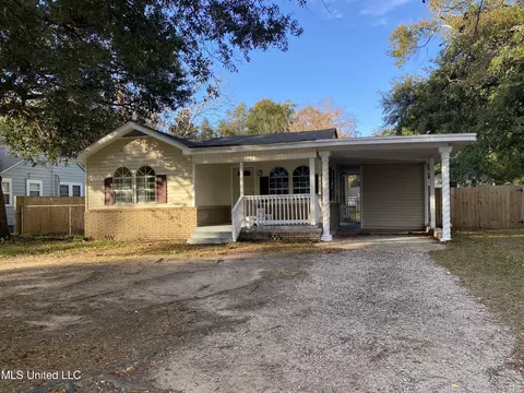 2307 Cleveland Ave, Pascagoula, MS 39567