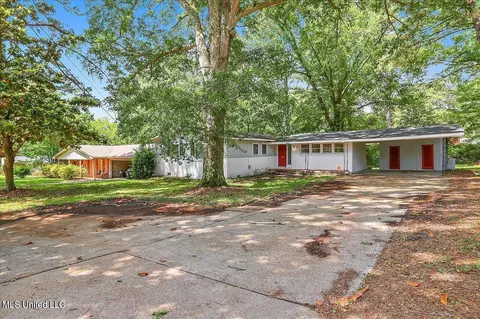 5417 Ridgewood Rd, Jackson, MS 39211 photo 2