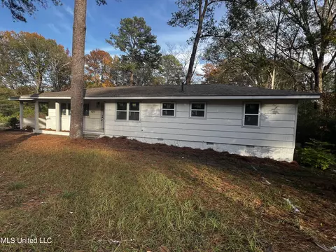 4374 Ridgewood Rd, Jackson, MS 39211