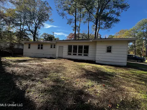 4374 Ridgewood Rd, Jackson, MS 39211 photo 3