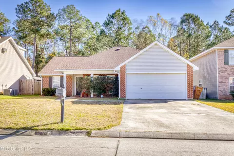 11250 River Bend Dr, Gulfport, MS 39503
