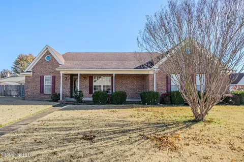 6682 Oak Forest Dr, Olive Branch, MS 38654