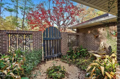 110 Long Meadow Ct, Brandon, MS 39042 photo 6