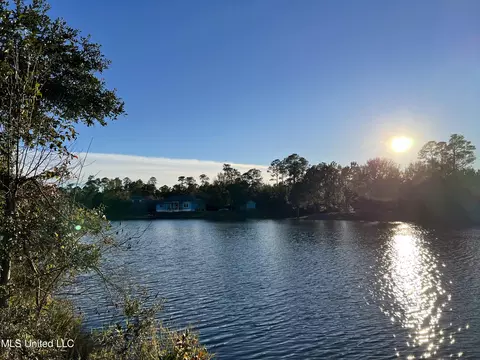 1 Lac Bleu Ave, Pass Christian, MS 39571