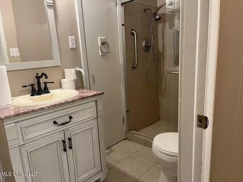 Bath - 703 James Ave, Wiggins, MS 39577 photo 1 of 2