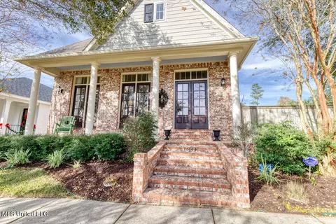 13144 Charlotte St, Biloxi, MS 39532