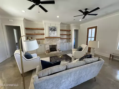 Living - 747 Pine Vly, Pearl, MS 39208 photo 6 of 7