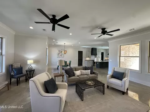 Living - 747 Pine Vly, Pearl, MS 39208 photo 4 of 7