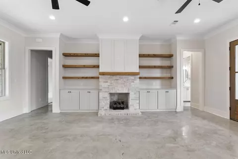 Living - 747 Pine Vly, Pearl, MS 39208 photo 1 of 7