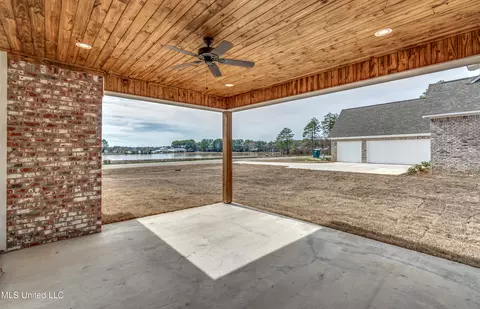 Exterior - 103 Charleston Cir, Madison, MS 39110 photo 10 of 13
