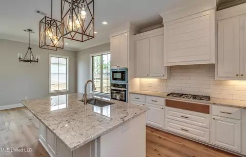 Kitchen - 103 Charleston Cir, Madison, MS 39110 photo 3 of 4