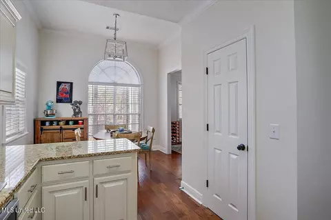 129 Silvertree Xing, Madison, MS 39110 photo 12