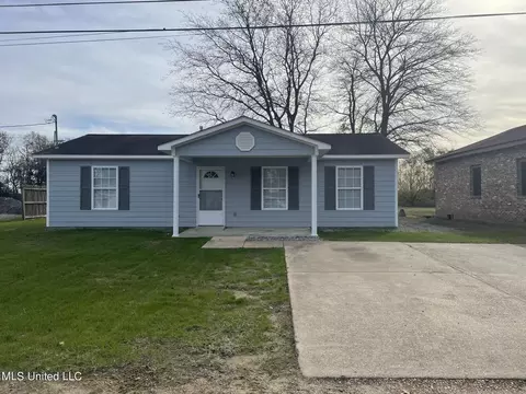 195 E Gertrude Ave, Drew, MS 38737 photo 1
