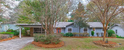 3806 Montrose Cir, Jackson, MS 39216