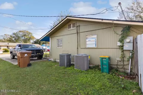4 Leisha Dr, Long Beach, MS 39560 photo 4