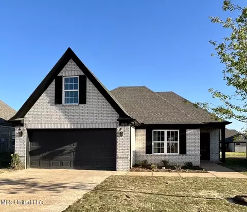 2062 Dela Dr, Southaven, MS 38672