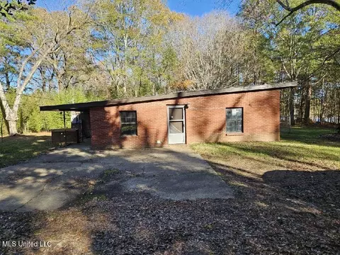 1108 Lake Dockery Rd, Byram, MS 39272