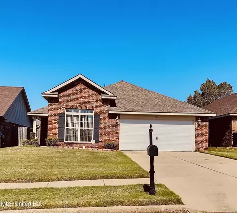 3180 James Robert Dr, Southaven, MS 38671