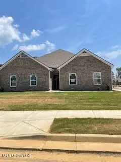 2123 Tulip Dr, Hernando, MS 38632