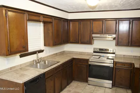 5330 Brookhollow Dr, Jackson, MS 39212 photo 2