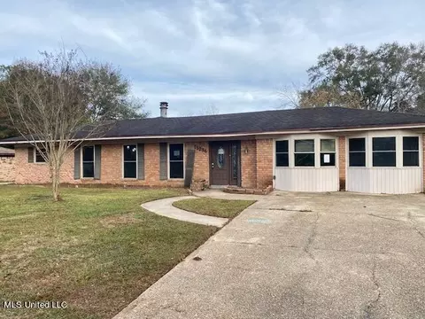 15294 Stephen Dr, Gulfport, MS 39503