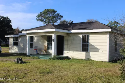 1913 35th Ave, Gulfport, MS 39501