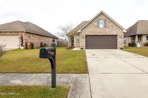 15028 Baylor Ave, Gulfport, MS 39503