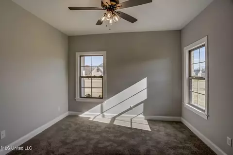 Dining - 1580 Tributary Dr, Hernando, MS 38632 photo 1 of 2